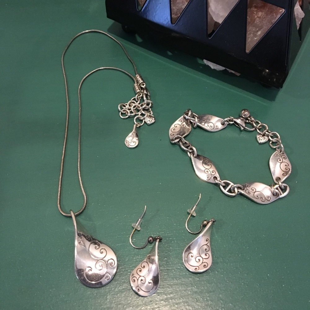 Brighton Twirl Jewelry Set